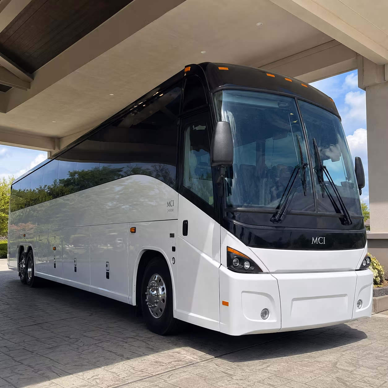 shuttle buses for madera county agency staff and official delegations