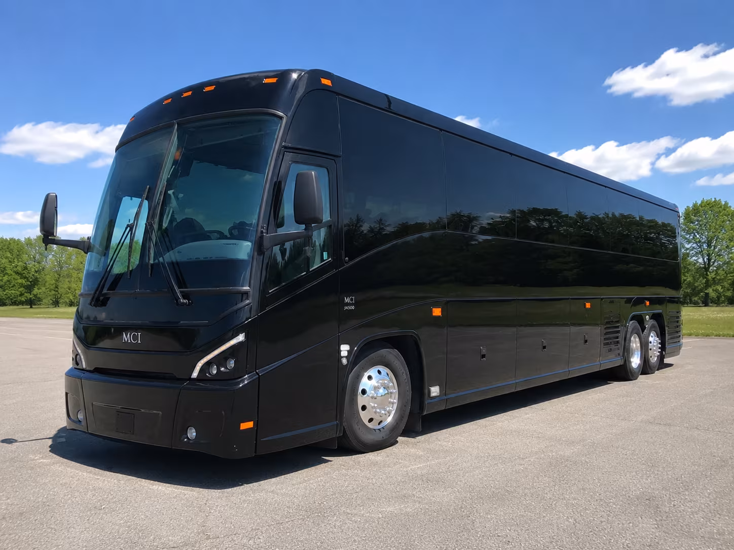 shuttle guests from fresno yosemite international airport to your madera wedding